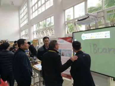 激光（guāng）投影機